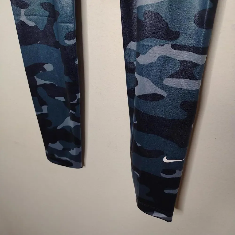 NWT Nike Women's Blue Camouflage Leggings Size Small